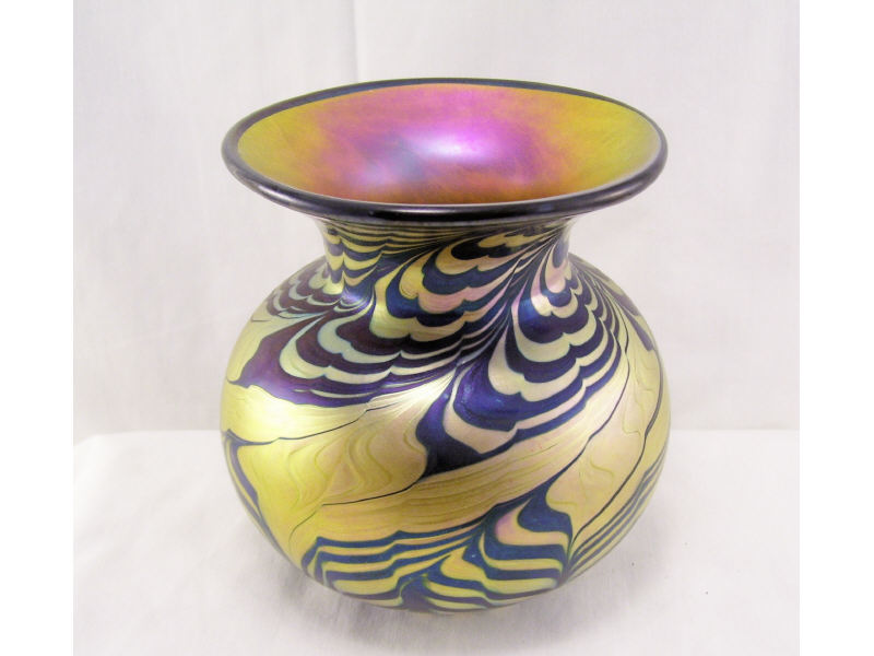 Appraisal: Lunberg Studios Art Glass Vase Iridescent swirled feather design with