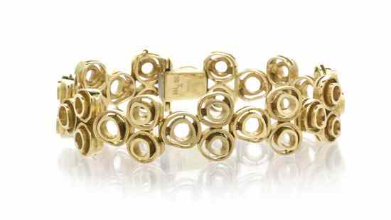 Appraisal: A Karat Yellow Gold Circle Bracelet consisting of circular links