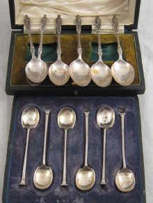 Appraisal: A set of six cased silver coffee spoons Sheffield a