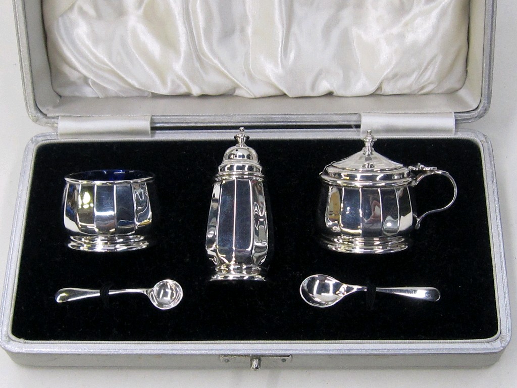 Appraisal: Cased three piece silver condiment set Birmingham