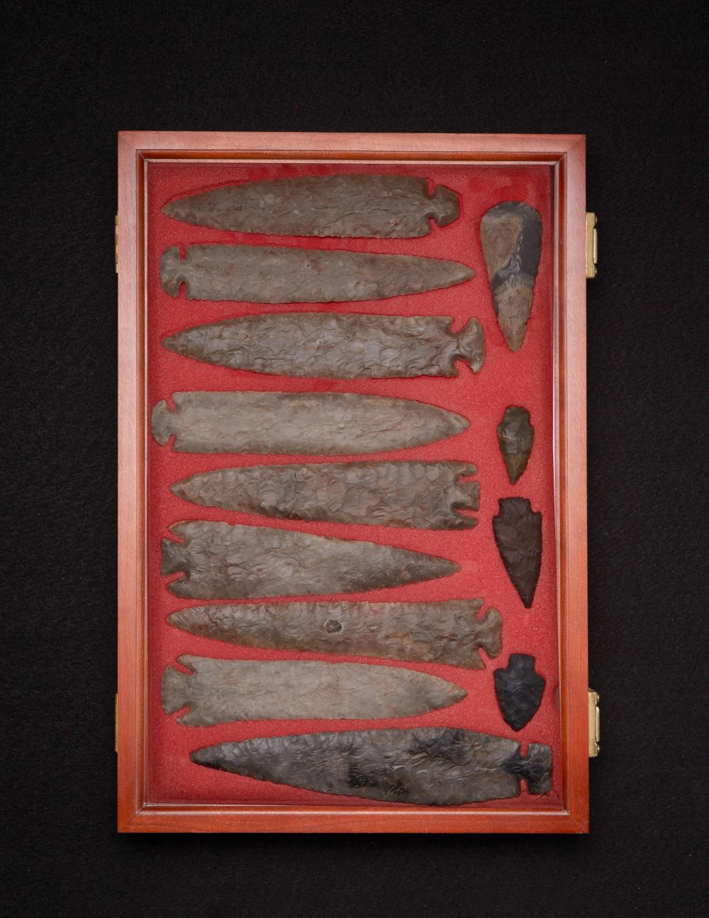 Appraisal: A group of stone points Pre-historic or later Comprising nine