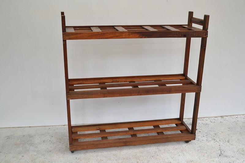 Appraisal: A THREE TIER OREGON HARDWOOD RACK A THREE TIER OREGON