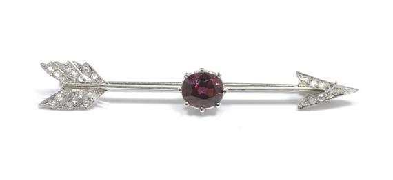 Appraisal: A SPINEL AND DIAMOND BAR BROOCH circa White gold Bar