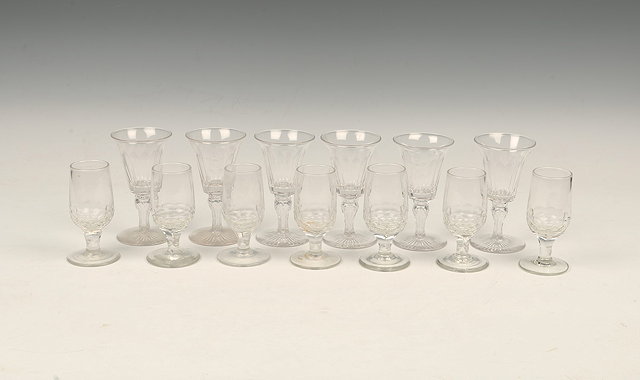 Appraisal: A SET OF SIX FLUTED ALE GLASSES with engraved crest