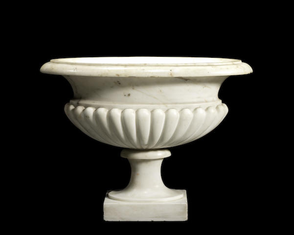 Appraisal: An Italian White marble early th century tazza of elliptical