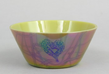 Appraisal: A Lundberg Glass Bowl A Lundberg blown glass bowl with