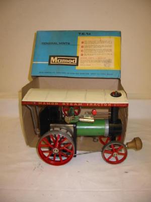 Appraisal: A Mamod steam tractor T E a boxed