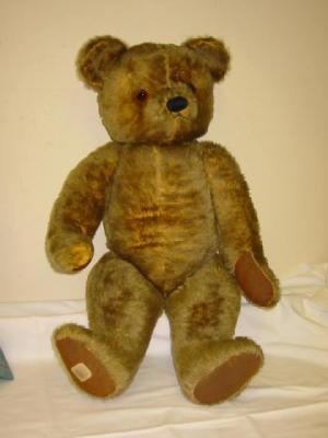 Appraisal: A large Chad Valley dark gold plush articulated teddy bear