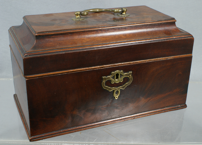 Appraisal: Mahogany Georgian tea caddy double lidded compartment interior w original