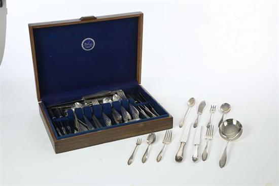 Appraisal: ONE HUNDRED TEN PIECE SET OF INTERNATIONAL STERLING SILVER FLATWARE