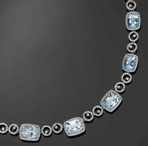 Appraisal: AQUAMARINE AND BRILLIANT-CUT DIAMOND NECKLACE White gold Decorative necklace set