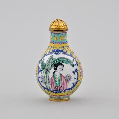 Appraisal: An Enameled Snuff Bottle Enameled ovoid body surmounted by a