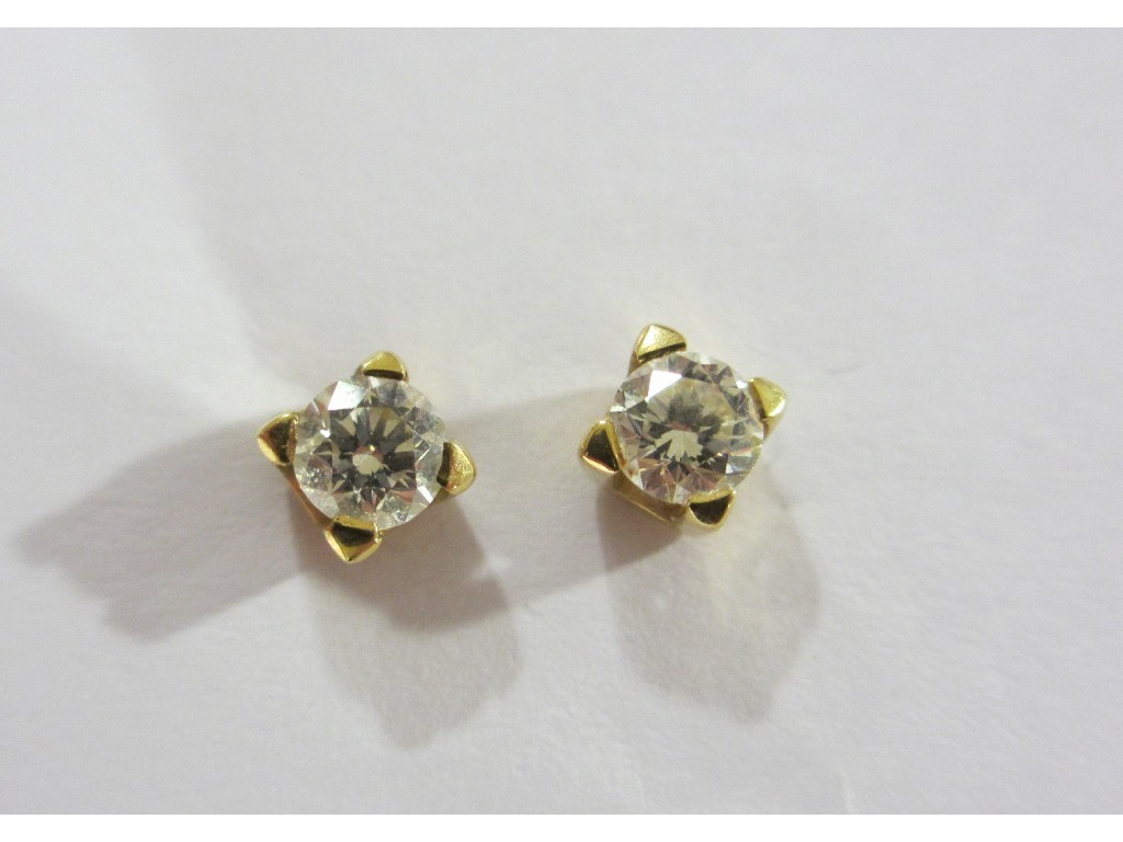 Appraisal: Pair of ct gold mounted diamond stud earrings with each