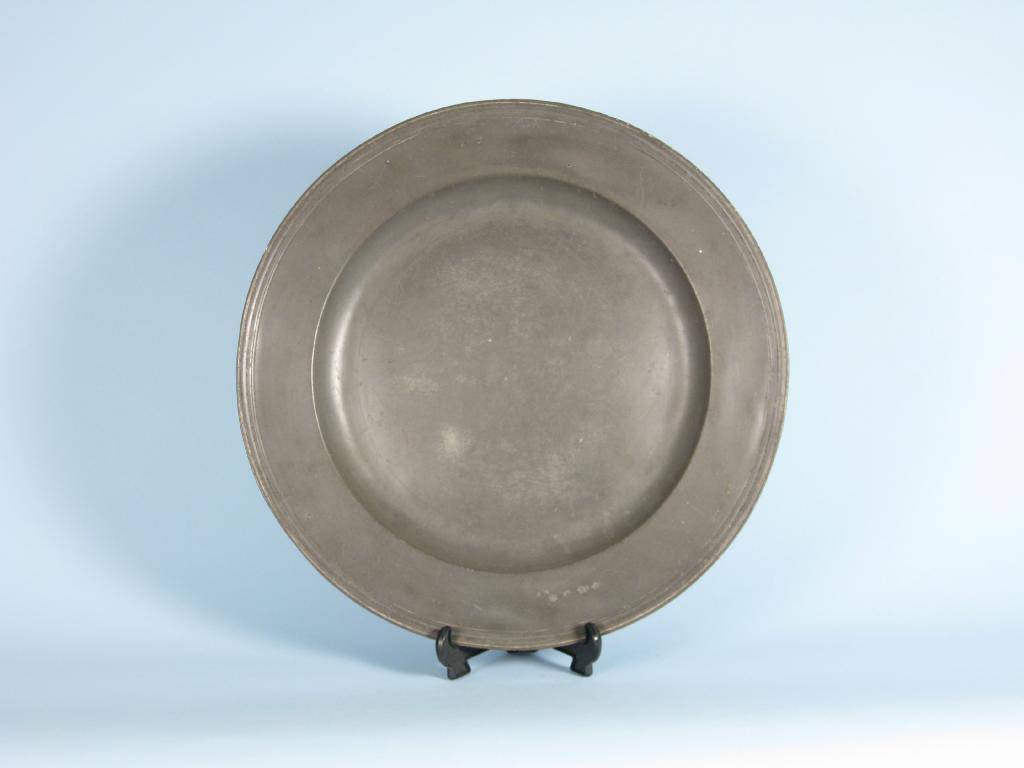 Appraisal: An antique pewter Charger in