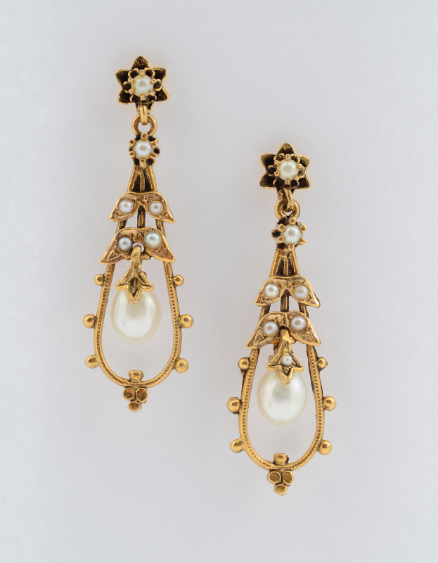 Appraisal: K PEARL DROP EARRINGS K yellow gold antique style earrings