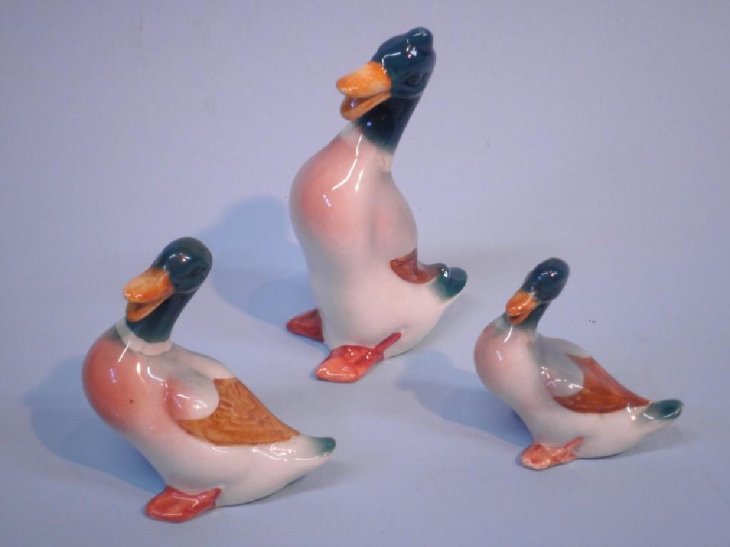 Appraisal: A graduated set of three Beswick mallards