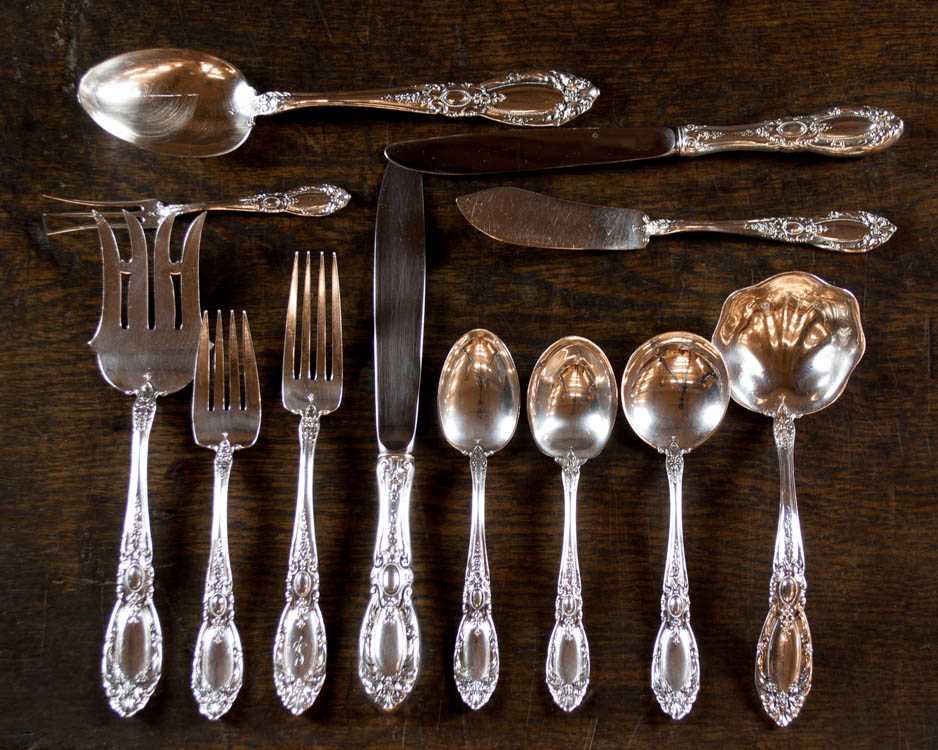 Appraisal: TOWLE KING RICHARD STERLING SILVER FLATWARE SET eighty-three pieces comprised