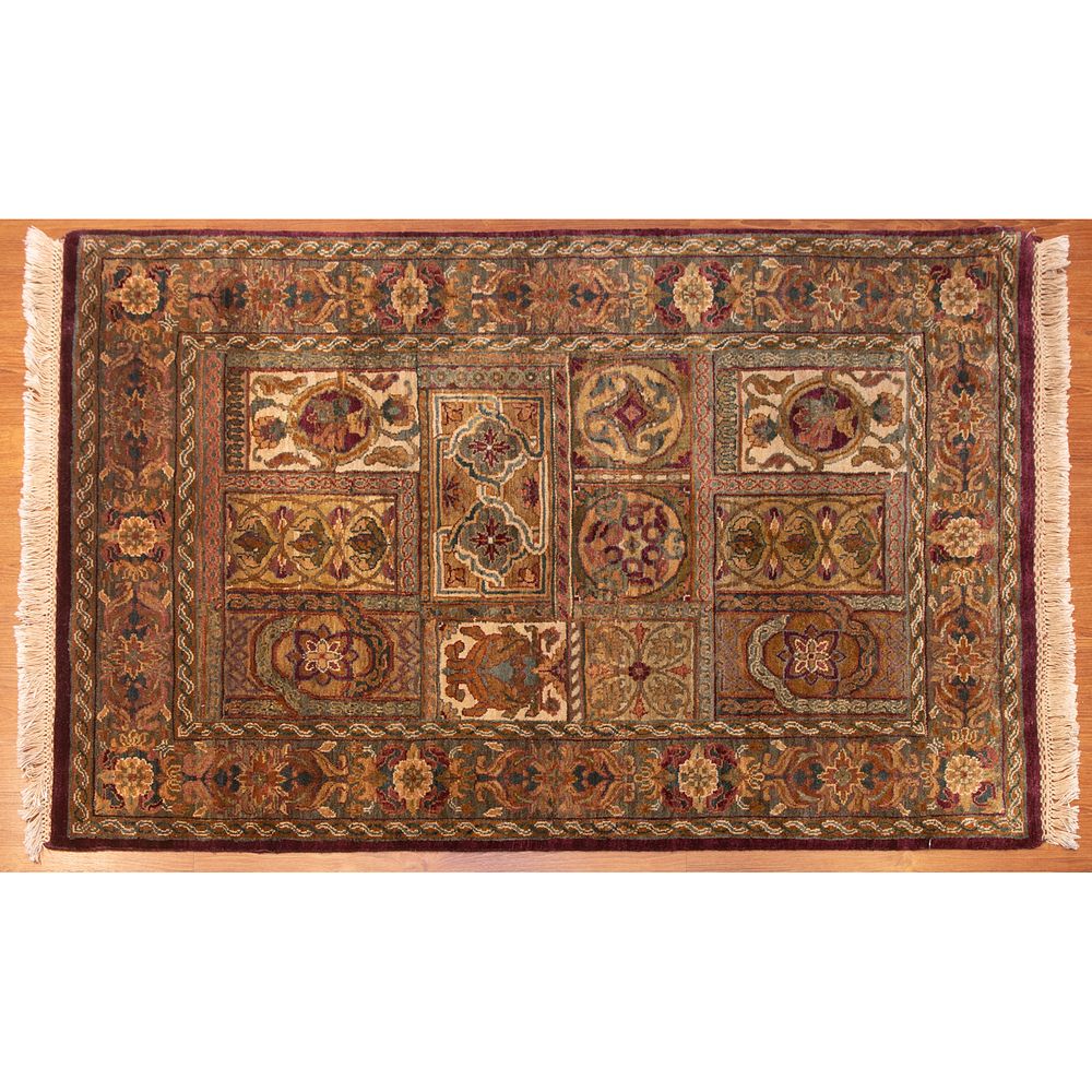 Appraisal: Agra Rug India x Modern hand-knotted wool pile on cotton