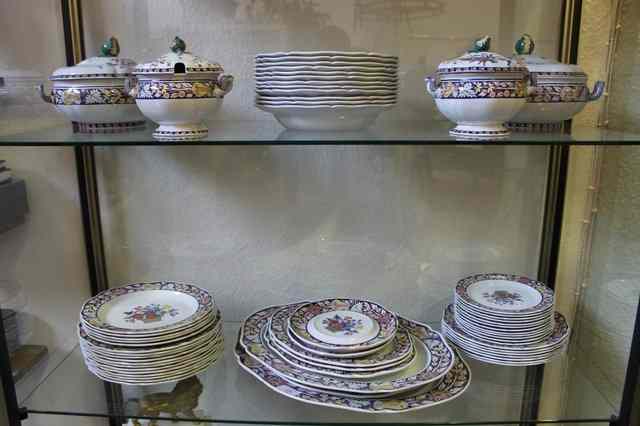 Appraisal: A COLLECTION OF WEDGWOOD DINNER WARE with blue borders and