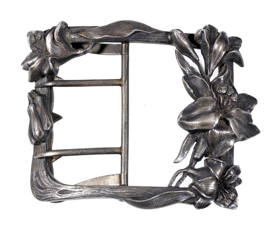 Appraisal: A FRENCH ART NOUVEAU SILVER BELT BUCKLE IN THE STYLE