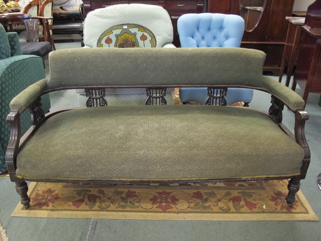 Appraisal: Late Victorian mahogany parlour settee