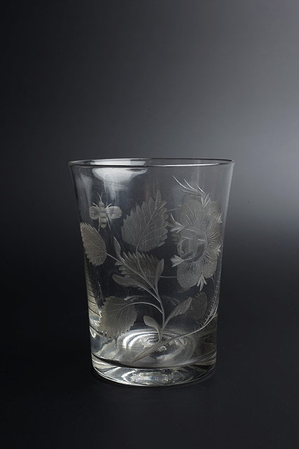 Appraisal: AN TH CENTURY GLASS LARGE TUMBLER of slightly flared form