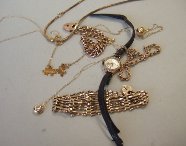 Appraisal: Mostly ct gold jewellery comprising a gate link bracelet with