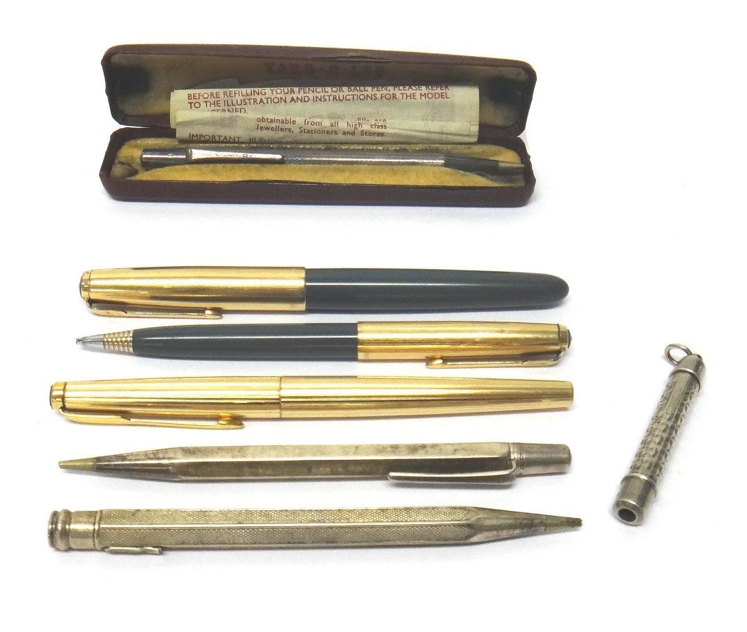 Appraisal: A gilt metal and grey plastic Parker fountain pen with