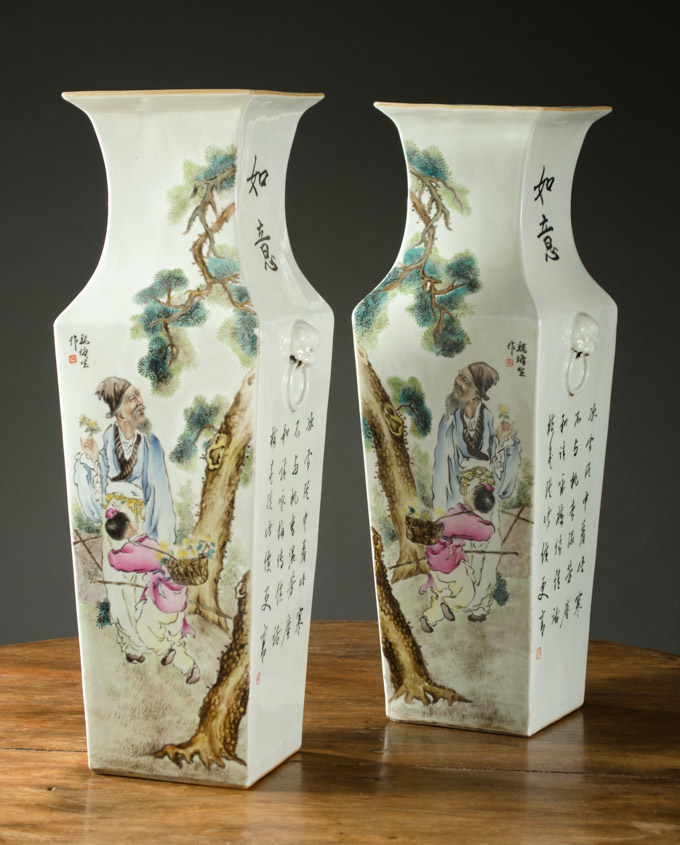 Appraisal: A PAIR OF CHINESE PAINTED PORCELAIN VASES early Republic Period