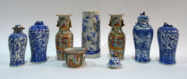 Appraisal: Four Chinese blue and white vases th Centurya pair of