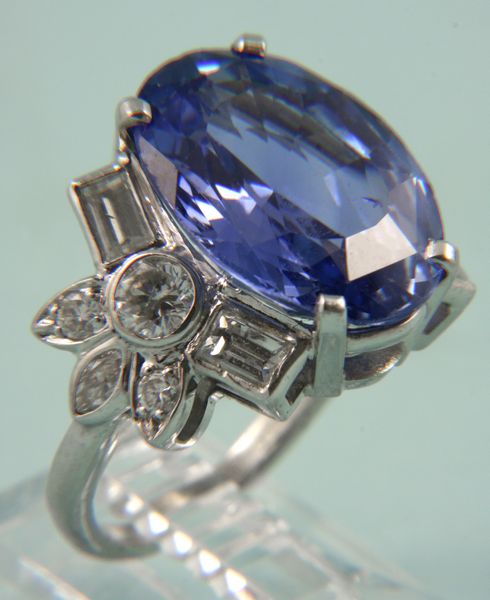 Appraisal: Natural unheated sapphire and diamond ring in platinum setting ct