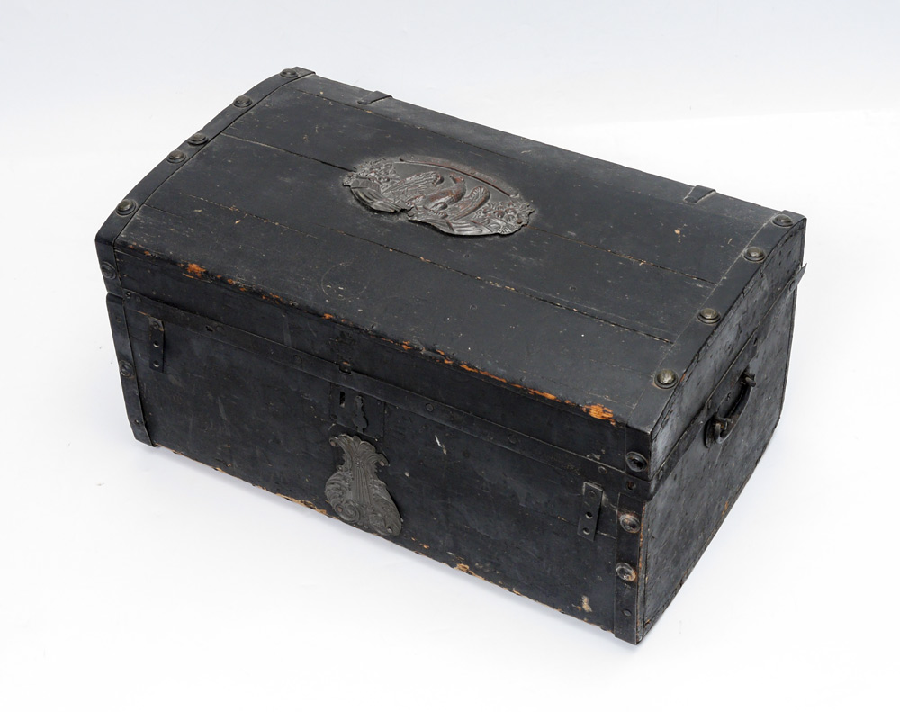 Appraisal: CIVIL WAR ERA SAILORS TRUNK Black painted with iron hardware