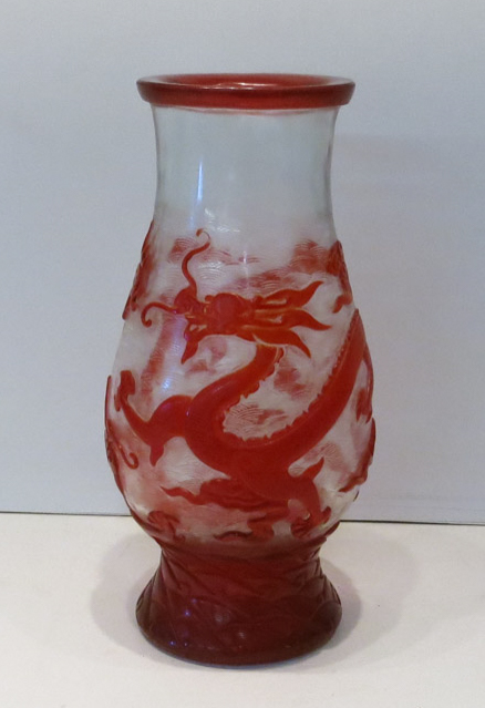 Appraisal: CHINESE PEKING GLASS VASE red dragon motif cut to clear