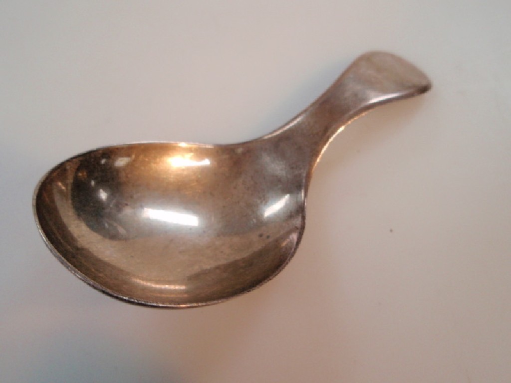 Appraisal: A Georgian silver caddy spoon maker G S over W