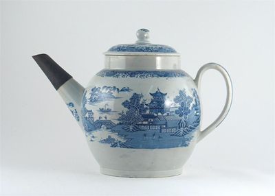 Appraisal: A large pearlware punch pot and cover printed in blue