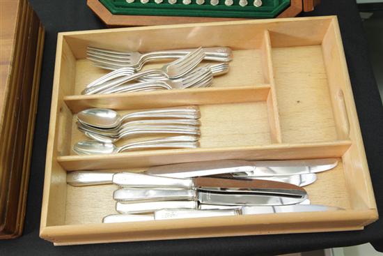 Appraisal: SET OF TOWLE STERLING SILVER FLATWARE In the Cascade pattern