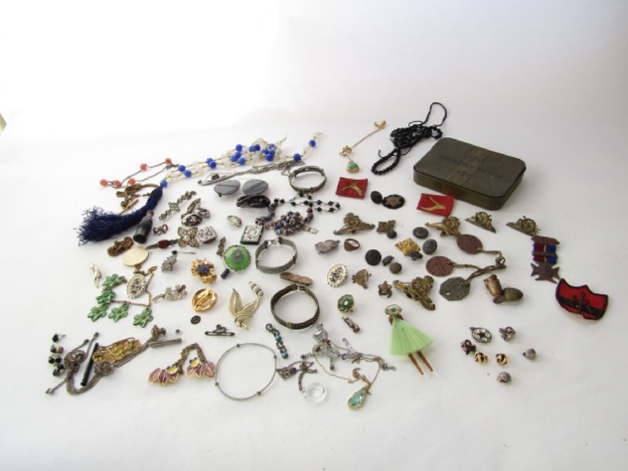 Appraisal: A miscellaneous collection of costume jewellery contained in a black