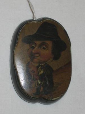 Appraisal: A CONTINENTAL PAPIER MACHE SNUFF BOX c the hinged lid