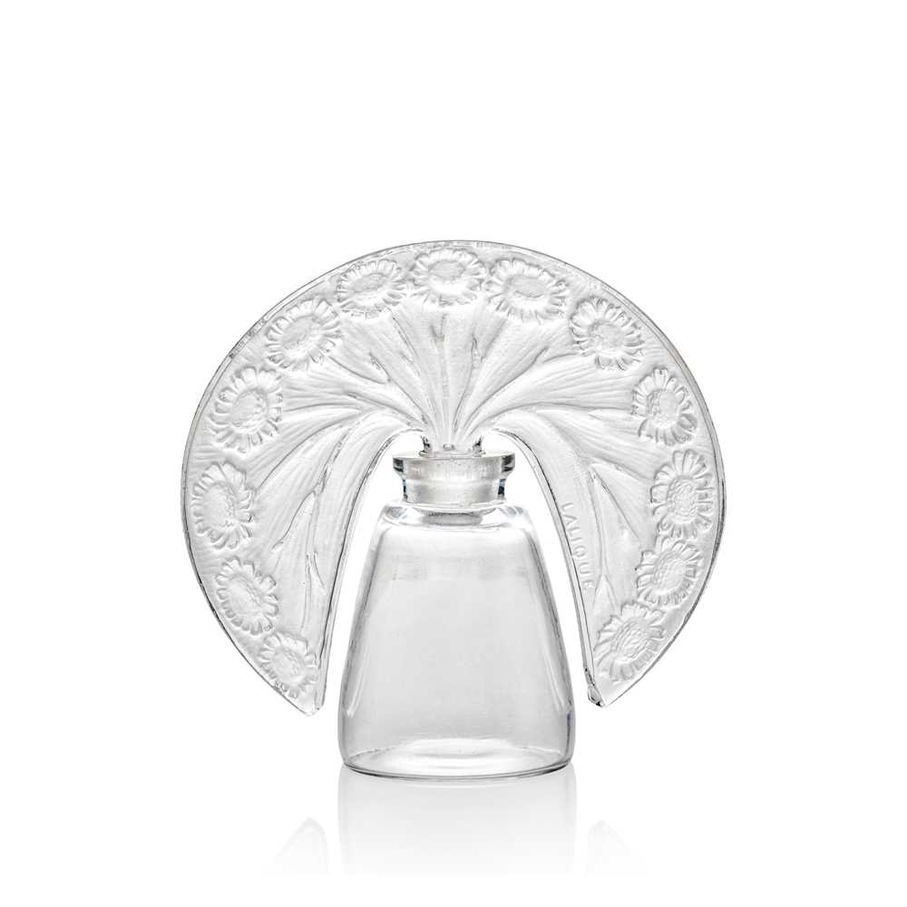 Appraisal: REN LALIQUE FRENCH - P QUERETTES SCENT BOTTLE ROGER GALLET