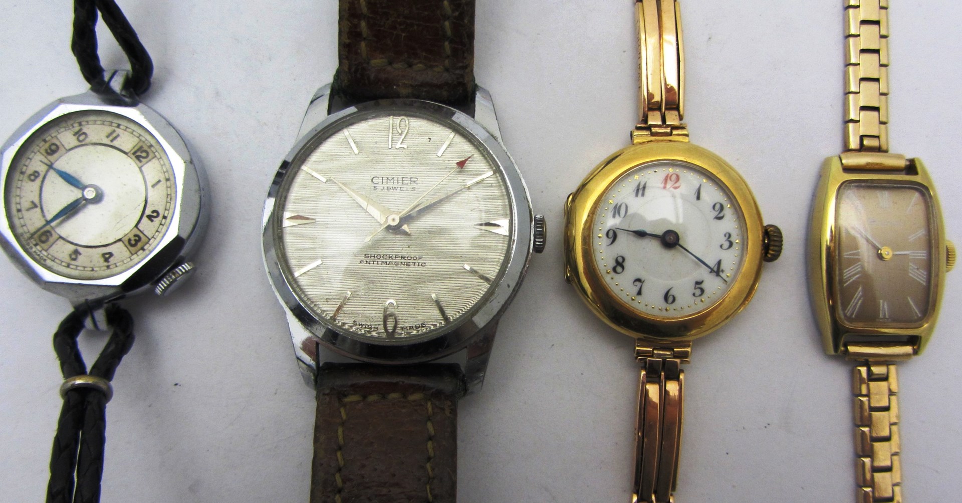 Appraisal: A ladies gilt metal fronted and steel backed Bulova wristwatch