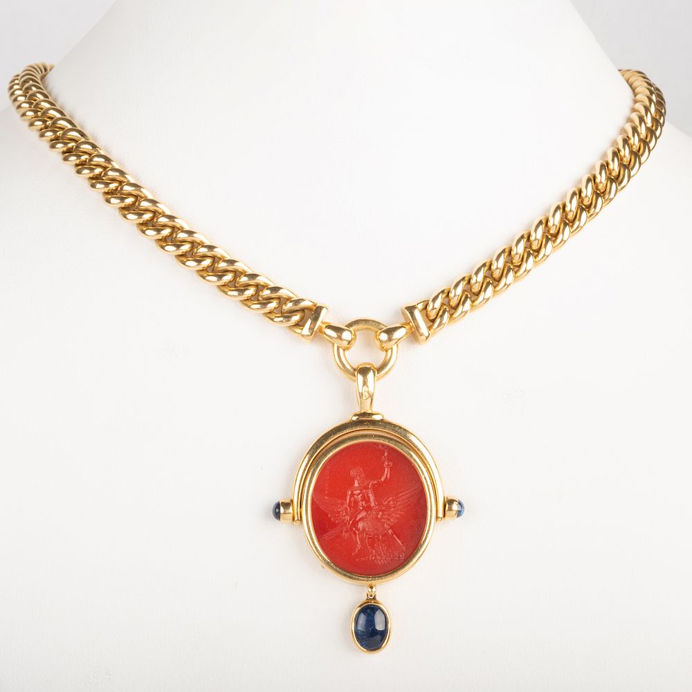 Appraisal: Bulgari k Gold Necklace Set with a Neoclassical Agate Intaglio