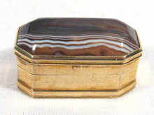 Appraisal: An English silver gilt and agate pill box hallmarked London