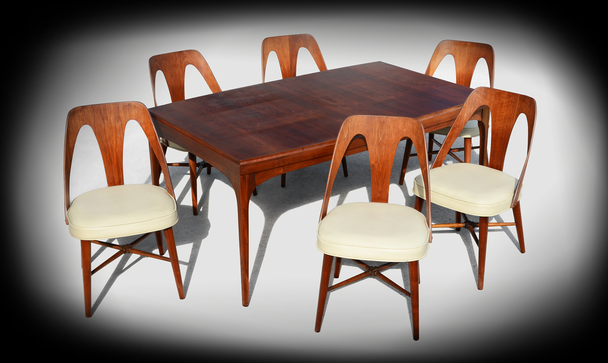 Appraisal: RICHARDSON-NEMSCHOFF MID CENTURY DINING TABLE CHAIRS Table measures '' h