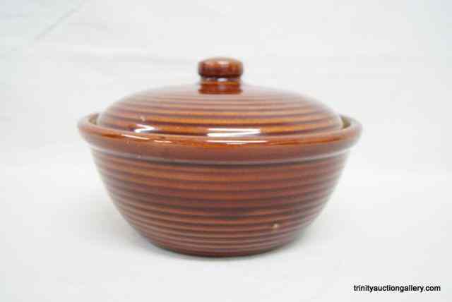 Appraisal: Vintage Western Pottery Crock Veg Bowl w LidProduced by Western