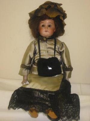 Appraisal: A Cuno and Otto Dressel bisque shoulder head doll with