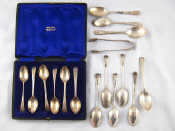 Appraisal: A boxed set of six silver Old English teaspoons Sheffield