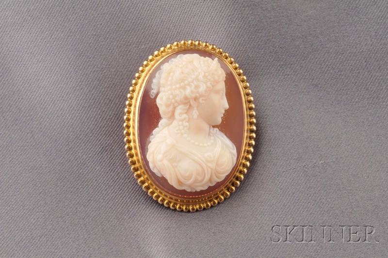 Appraisal: Antique Hardstone Cameo depiciting a medieval lady kt gold beaded