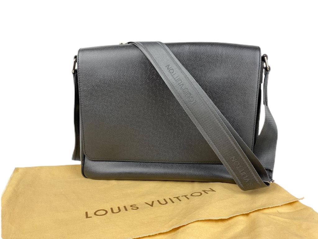 Appraisal: Louis Vuitton Black Leather Flap Messenger BagVery good condition with