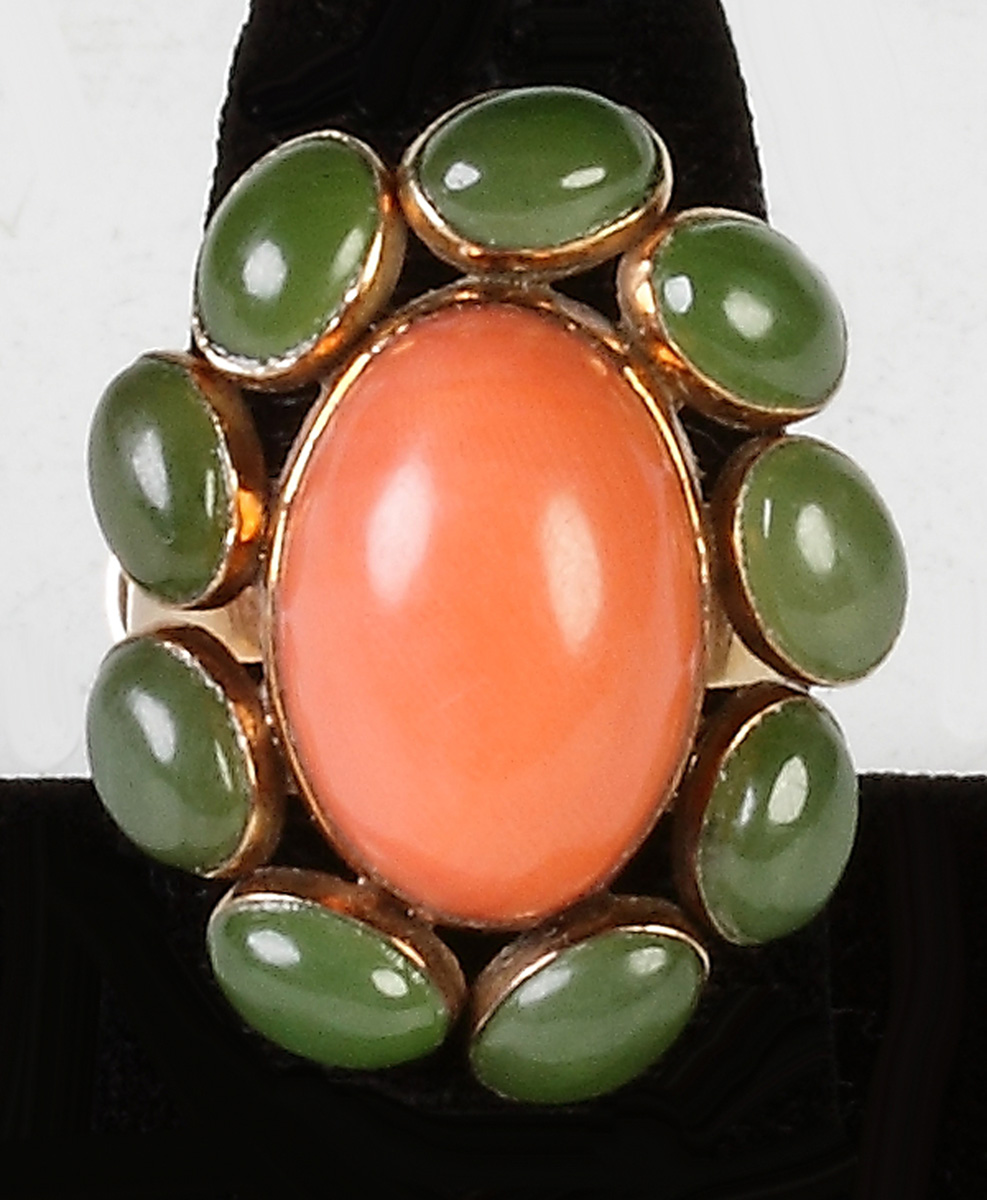 Appraisal: K Gold Coral Jade Ring