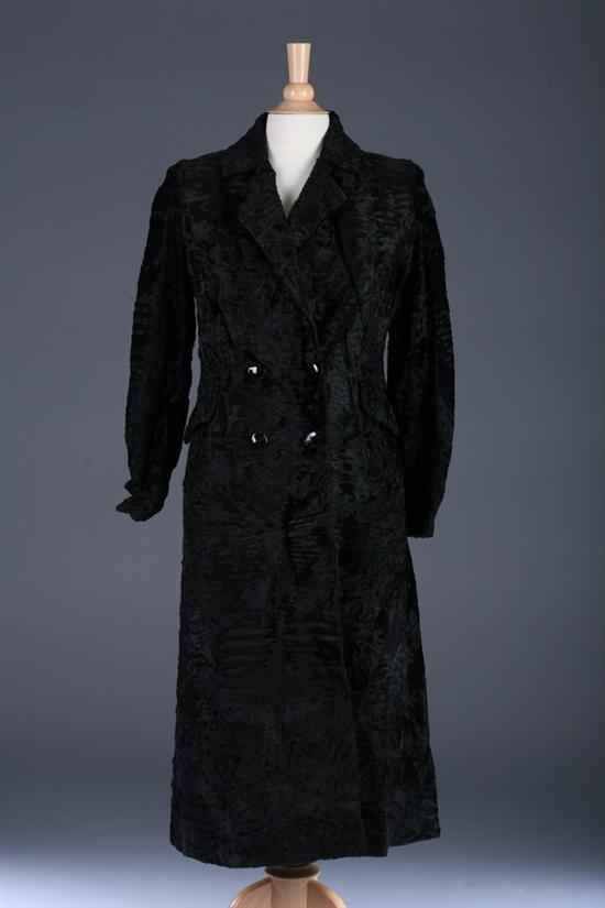 Appraisal: LADY'S BLACK LAMB FUR COAT Calf-length PROVENANCE Estate of Psychic